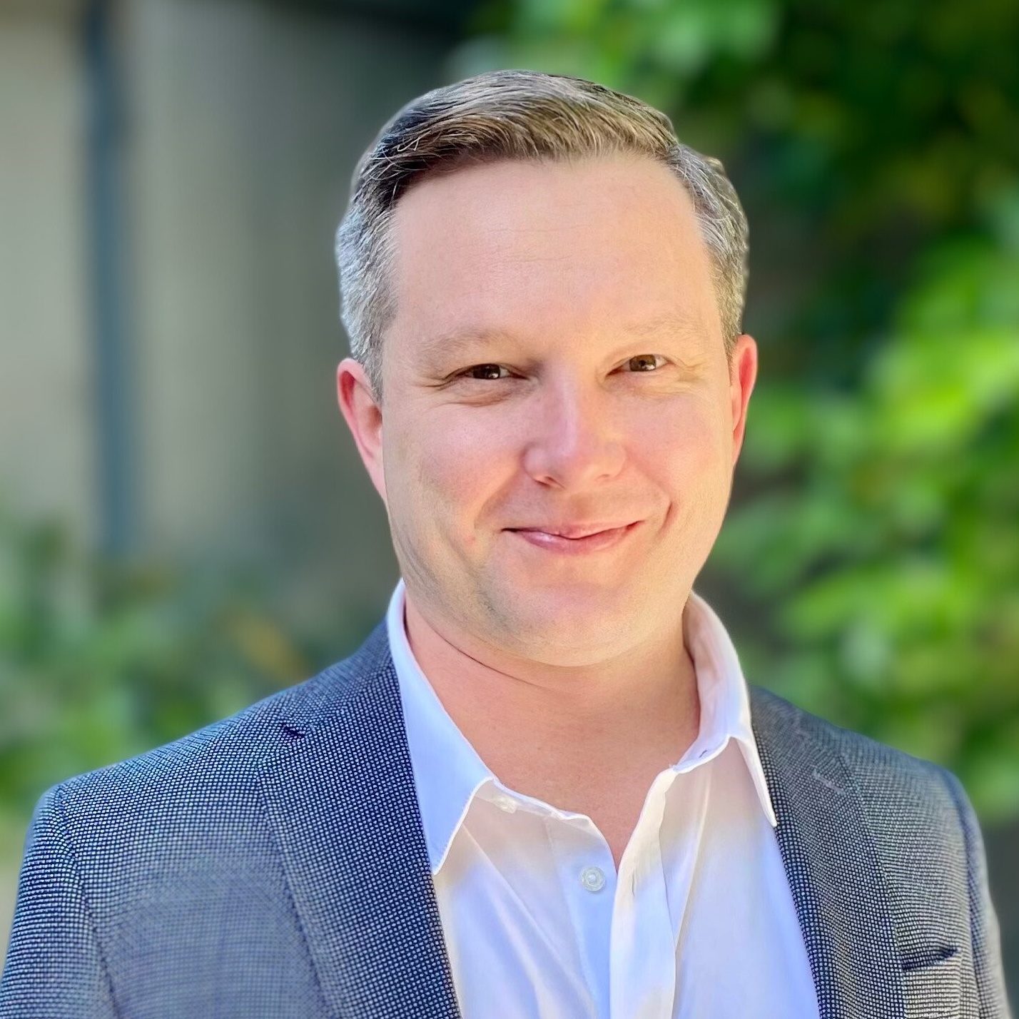 Andrew Hill Headshot